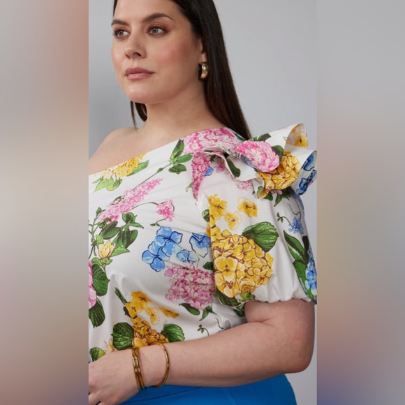 🟡🔵 Plus One Shoulder Puff Sleeve Hydrangea Top🔵🟡NWT XXL NEW YORK & COMPANY - Picture 2 of 10